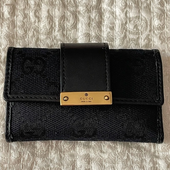 Gucci Accessories - Gucci Mini pouch/key holder